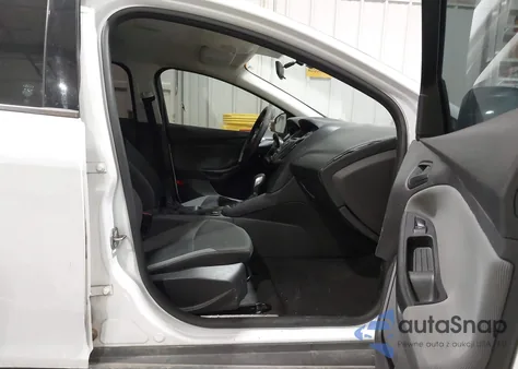 2013 Ford Focus S z USA, uszkodzony, nr VIN 1FADP3E25DL326508